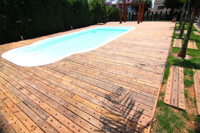 Deck para piscina